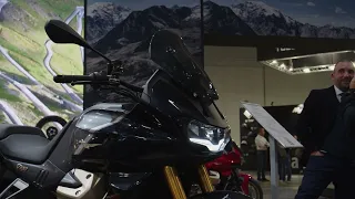 EICMA SENZA PAROLE - Stand Moto Guzzi