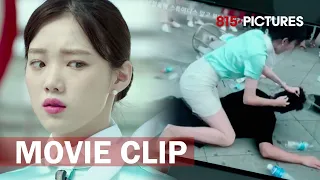 Hot-headed Cop Beats Up A Pervert... Or She Thought So | Lee Sung Kyung | Miss and Mrs. Cops