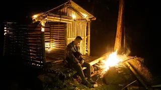 Build a bamboo shelter_survival_nature