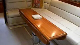 2004 Cruisers Yachts 540 Express.MP4