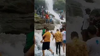 Waterfall in Lohgad road 😍⛈️//Exploring The Scenic India // #lonavala #trending #pune #love