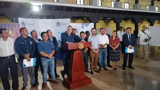 Presidente Bernardo Arévalo se rune con alcaldesa de Sacatepequez