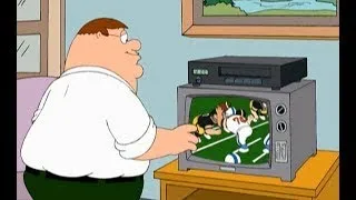 Family Guy - Taping football  ᶜᶜ