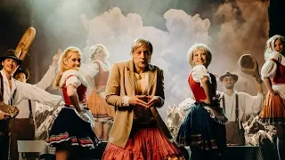 Klemen Slakonja as Angela Merkel - Learn How to Count to 100 in German (Oktoberfest Style)