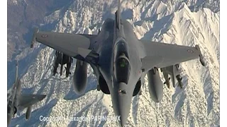 RAFALE BOMBARDANT L'AFGHANISTAN.