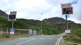 Stwlan Dam Level Crossing