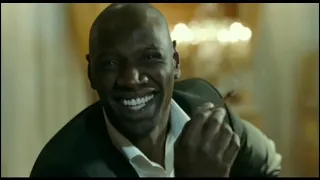 SCENES FILM INTOUCHABLE L ANNIVERSAIRE DE PHILIPPE AVEC OMAR SY