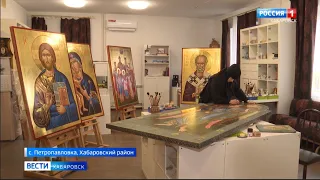 Из стекла и жемчуга: новые иконы для хабаровских храмов создают сёстры Петропавловского монастыря