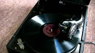 In The Mood - Glenn Miller  78 RPM on HMV 102