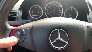 Mercedes Benz C-Klasse w204 Serviceanzeige zurücksetzen Reset 4 Tasten Lenkrad Anleitung