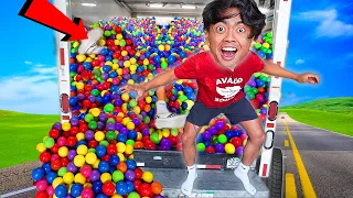 I Put 10,000,000 Ball Pit Balls in a Moving Truck