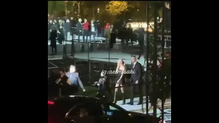 Fans Singing On The Ground! For Rosé While She Leaving Paris Fashion Show #shorts #rosé #blackpink