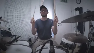 Jazz Drummer plays Nirvana - In Bloom