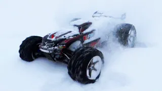 Traxxas E-Revo Snow Monster | RC Car Action