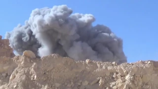 Su 34  bombard  in eastern Qalamoon Syria