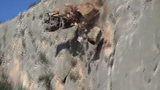 Major Rock Fall Occurs Next to a Climber in Chulilla, Spain