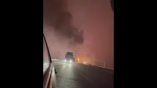 Фура с пиротехникой сгорела на трассе в Акмолинской области