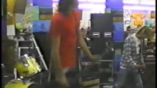 Nirvana - Drain You Live (BEST QUALITY) (09/16/91 - Beehive Music & Video, Seattle, WA)