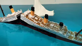 Titanic Model Sinking [ Breaks in Half ]