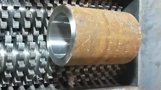 Incredible Monster Crusher Crushes All Scrap and Waste for Recycling, Extremely Powerful Shredder