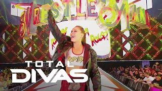 Ronda Rousey Makes Her WWE WrestleMania Debut | Total Divas | E!