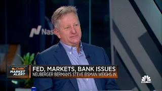 I happen to think the whole banking sector is 'uninvestable', says Neuberger Berman's Steve Eisman