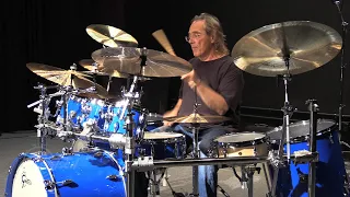 Vinnie Colaiuta Plays His Restored 90's Gretsch Kit For The First Time