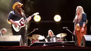 Chris Stapleton (and Morgane) - Smooth as Tennessee Whiskey (10/14/2016) Nashville, TN