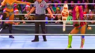 WWE - CHARLOTTE VS SASHA BANKS ROADBLOCK END OF THE LINE HIGHLIGHTS (HD)