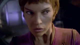 T'pol experiences withdrawal symptoms