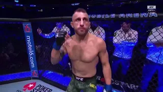 Bruce Buffer UFC 245 introduction Holloway v Volkanovski