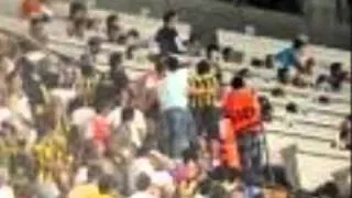 Furious Fenerbahçe fans stage a mass riot in an abandoned friendly with Shakhtar 21/07