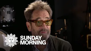 Huey Lewis talks hearing loss