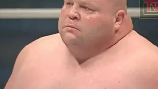 When FATTEST MMA FiGHTER WiNS Muscles Don't Matter in Fights