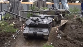 1/8 RC Tank Leopard 2 Panzer Bundeswehr ♦ Erlebniswelt Modellbau Erfurt 2016 Modellbaumesse