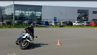 How to do a short turn in Motorcycle : The Japanese's like U-turn