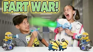 MINION FART WAR!!! Minion MiP Turbo Dave Battle! Return of the Fart Blaster!