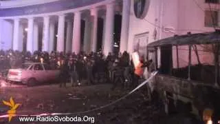 Мітингувальники відбили атаку «Беркуту»