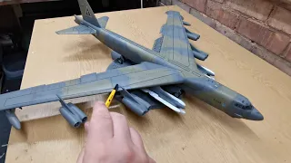 Modelcollect B - 52G