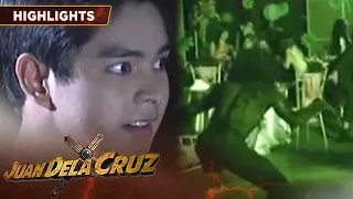 Juan uses his power against ghosts to see in the dark  | Juan Dela Cruz