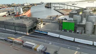 Imágenes del ingreso del primer tren de UPM 2 al puerto de Montevideo