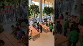 India's First Official Apple Store | *BKC Mumbai Experience*