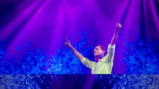 @tiesto plays "L'Amour Toujours" at UNTOLD 2018