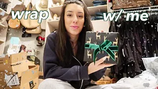 wrap christmas presents with me {VLOGMAS DAY 17}