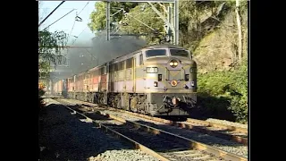 Alco streamliner diesel locomotives - Quad 44s - LVRF train no.4168  - Cowan bank - June 2004