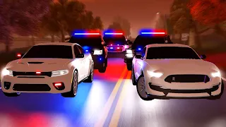 RACING AN UNDERCOVER COP! HE TRIED ARRESTING ME!! - ERLC Roblox Liberty County