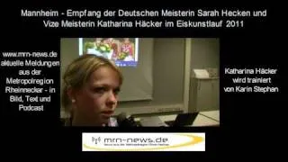 Mannheim -Empfang der Deutschen Eiskunstlaufmeisterinnen Hecken und Häcker