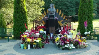 Памятное место гибели Виктора Цоя спустя 30 лет в Латвии