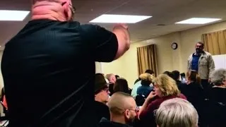 Man Screams to Muslim at Mosque Meeting: 'Every One of You Are Terrorists!'
