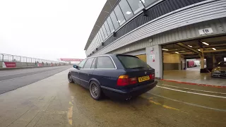 Bmws E34 525I Touring Track Day Raw sound no music !